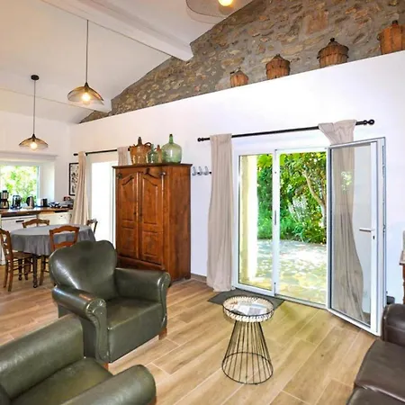 Holiday home Apaisante Piscine *